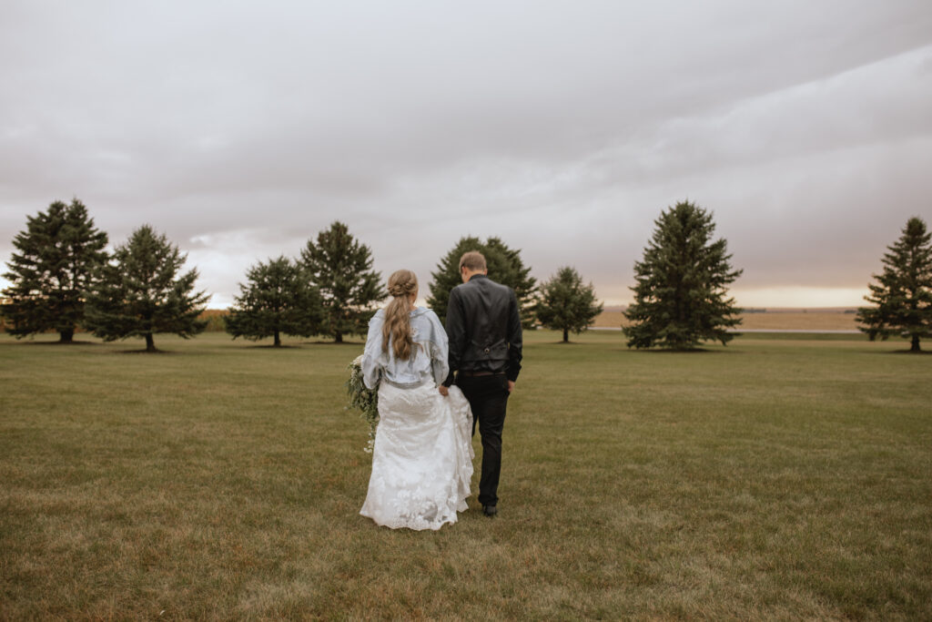 South Dakota Wedding in September