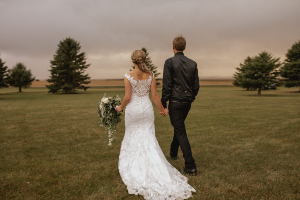 South Dakota Wedding in September