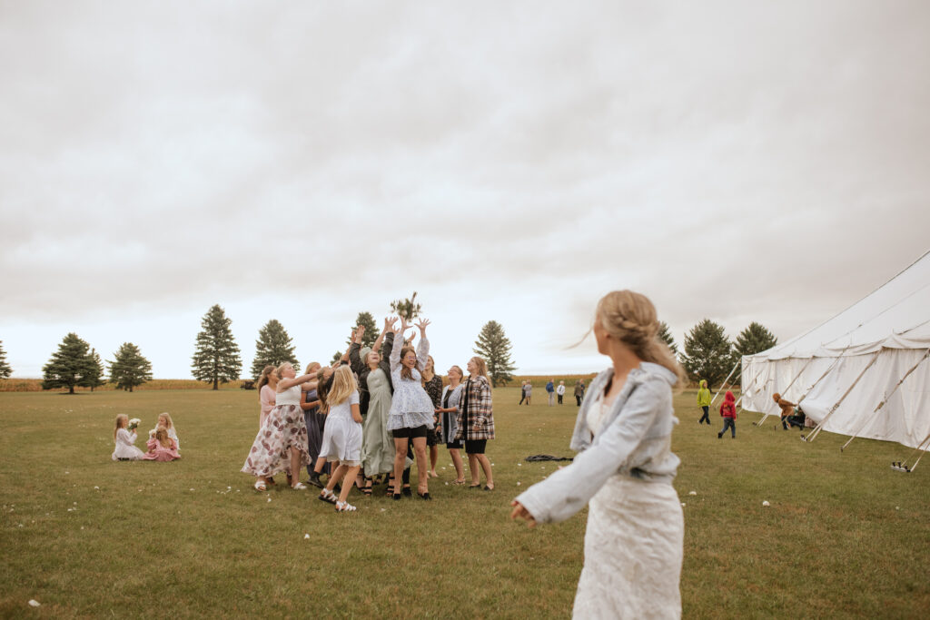 South Dakota Wedding in September